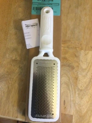 Microplane White Colossal Foot File (newwhite70103 - Image 1 of 4