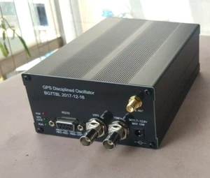 New 10MHZ SINE WAVE GPS DISCiPLINED CLOCK GPSDO with LCD Display Frequency - Afbeelding 1 van 5