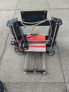 Imprimante 3D Geeetech Prusa I3 Pro W à faire soi-même - Photo 1/4
