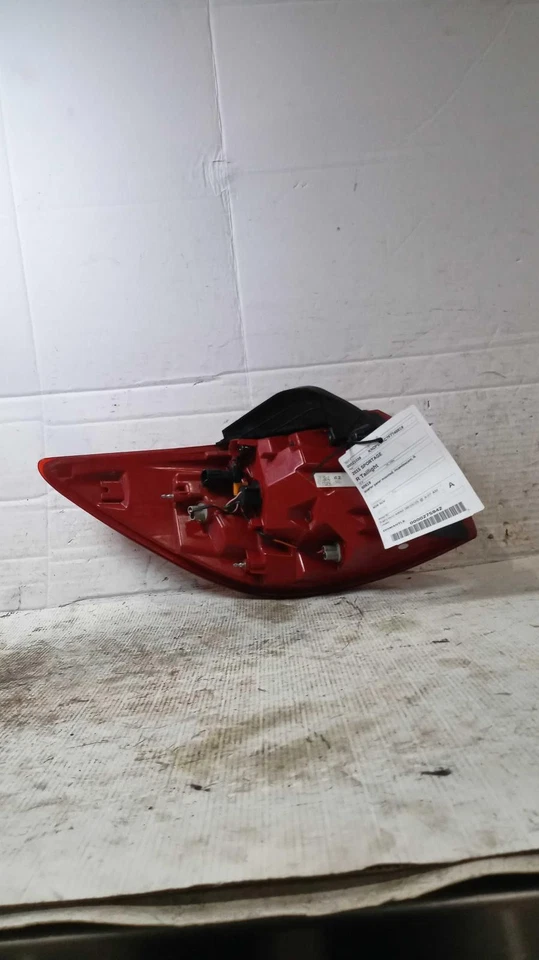 Б/у правый задний фонарь в сборе подходит: 2015 Kia Sportage четверть панели смонтирован inc - Изображение 1 из 4