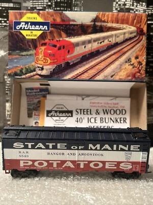 Athearn 1615 BAR Banger and Aroostook Maine Potatoes  HO 40’ Ice Bunker Reefer - Image 1 of 4