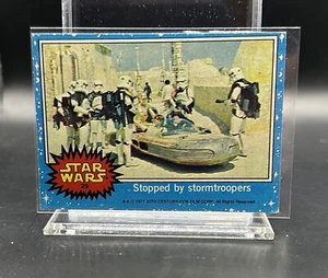 #29 Stopped by Stormtroopers 1977 Topps Star Wars Luke Ben Obi Wan Kenobi C-3PO - Bild 1 von 2