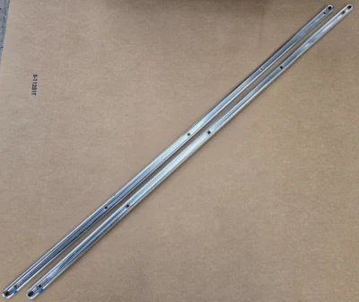 BONITO PAR USADO ORIGINAL GENUINO PORSCHE 356B 356C 26 mm AMPLIO LADO ADORNOS DECORATIVOS #7 Foto 1 de 4