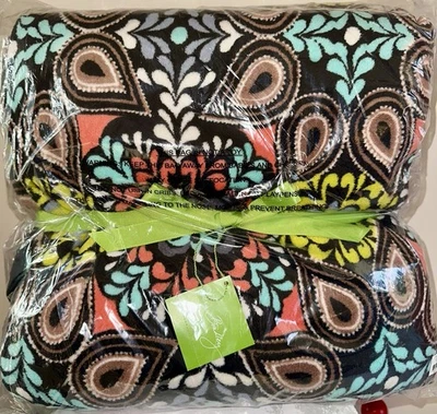 Manta VERA BRADLEY XL EDICIÓN LIMITADA 94 x 66 SIERRA NUEVA CON ETIQUETAS #14811-282 RARA Foto 1 de 4