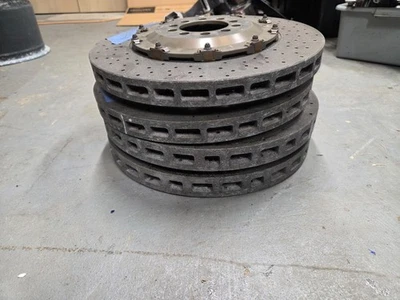 Juego de rotor freno delantero carbono-cerámica Ferrari 488 Challenge Brembo Foto 1 de 4