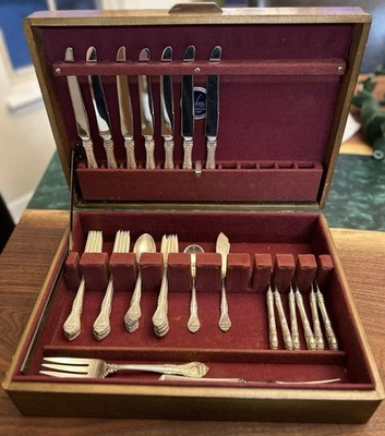 Juego de cubiertos Gorham King Edward de plata esterlina juego de 42 piezas más tenedor de carne adicional Foto 1 de 4