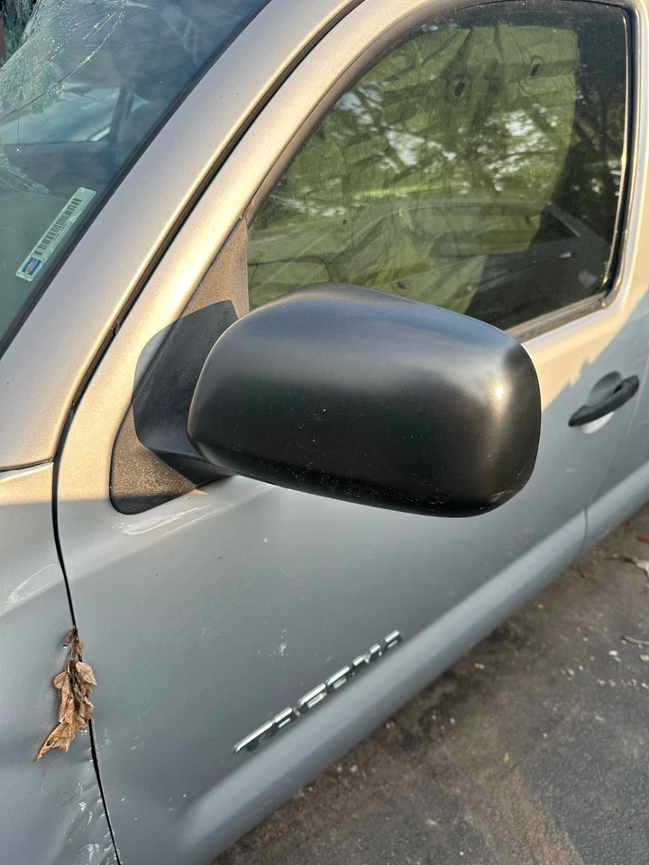 Espejo retrovisor de puerta izquierdo usado se adapta a: Toyota Tacoma Power L 2011 negro mate grado A izquierdo Foto 1 de 4