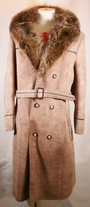 Vintage Leather Attic Sheered Sheepskin Coat with Racoon Collar Size 40 (M) - Bild 1 von 3