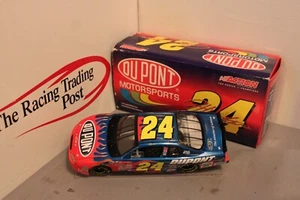 2001 Jeff Gordon Dupont 1/24 Action NASCAR Diecast - Picture 1 of 1