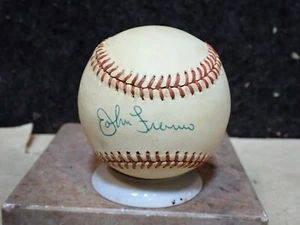 JOHN FRANCO NEW YORK METS SIGNED AUTOGRAPH BALL - Picture 1 of 6