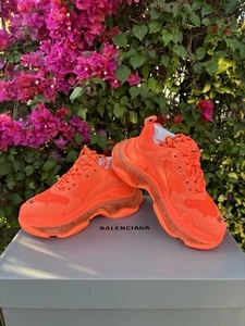 NUEVO EN CAJA $1150 Zapatillas Balenciaga Triple S S Suela Transparente Para Mujer Naranja Fluo Talla 34 EE. UU. 4 - Imagen 1 de 9