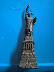 Antique Plastic 11" STATUE OF LIBERTY NEW YORK SOUVENIR USA Made - Picture 1 of 5