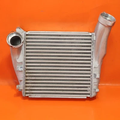Intercooler derecho PORSCHE CAYENNE TURBO GTS 2014 2015 2016 2017 2018 7L5145804D Foto 1 de 4
