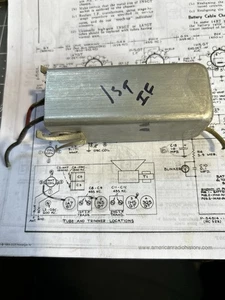 De colección. Transformador RCA First IF p/n 36082 con lata de escudo - Imagen 1 de 2