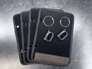 Schwarzes taktisches Patchbuch zum Ausstellen oder Aufbewahren.  6 mal 10 Zoll. - Bild 1 von 4