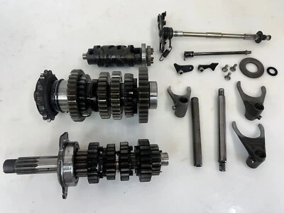 2010 08-16 YAMAHA YZF R6 OEM ENGINE MOTOR TRANSMISSION TRANNY GEARS FORKS DRUM Foto 1 de 4