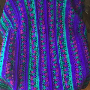 Handmade Crochet Afghan Blanket Purple Green 58" x 45" Hippie Retro Gypsy - Foto 1 di 5