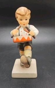 Figura Goebel Hummel Little Drummer Alemania Occidental 240 4,5" de alto - Imagen 1 de 8