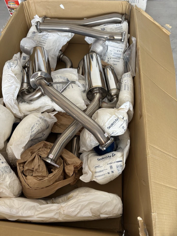 HKS Catback Exhaust System For Nissan 350z 2006 Or G35 - Image 1 of 4