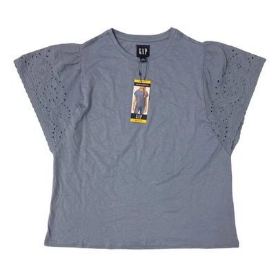 Camisa para mujer GAP con ojales aleteados manga corta cuello redondo Foto 1 de 3