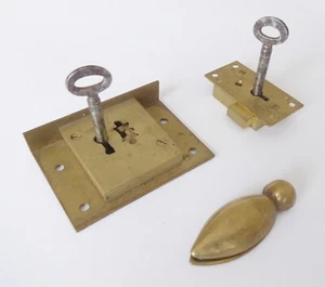 2 Vintage Working Brass Cupboard Locks, Both with Keys, Made in England - Picture 1 of 9