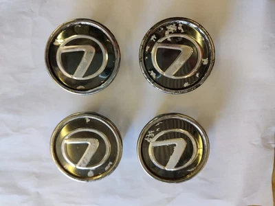 Lexus Is 200 300  Wheel Centre Caps  set of 4  Genuine Lexus Part - Image 1 of 4