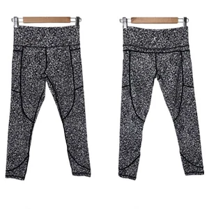 Zyia Active Black White Mosaic Mid-Rise Soft N Snug 7/8 Leggings Woman's Size 4 - Picture 1 of 16