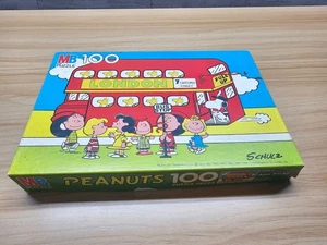 VTG PEANUTS LONDON BUS STOP JIGSAW PUZZLE - 100 PIECE - MILTON BRADLEY - Picture 1 of 6