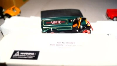 Signature Models #32320 1920 White Delivery Van 1:32 Scale JB - Image 1 of 3