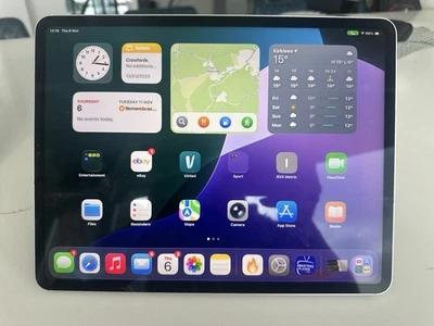 iPad Pro 12.9 5th Gen. 256gb. WiFi and Cellular. Silver. With Apple Pencil. - Image 1 of 4