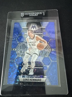 2922-23 Panini Mosaic Luke Kennard No.73 Blue Disco Mosaic /85 - Image 1 of 2