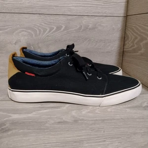 Men's Levis Justin Cushioned Black Lo Top Casual Trainers Size 10 - Picture 1 of 14