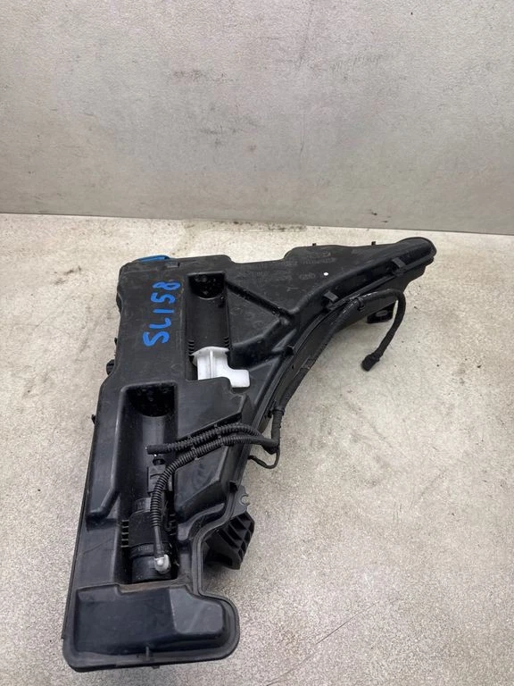 Audi A4 S4 B9 2017 Wischwasserbehälter 8W0250 ZYP4301 - Bild 1 von 4