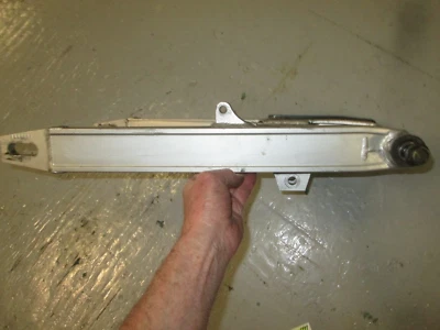 Kawasaki 1989 - 1997 ZX600C   NINJA 600R SWINGARM ASSEMBLY 33001-1288-CE DECENT - Image 1 of 4