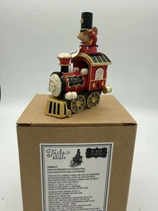 2021 Tails with Heart FAO Schwartz Train Lokomotive Enesco Neu in OVP - Bild 1 von 12