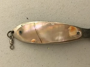 WORTH DEMON SPOON WITH ABALONE SHELL 4,5" VTG Repaired Angelköder - Bild 1 von 3
