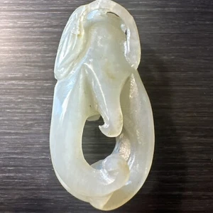 Vintage Old Chinese Hand Carving Leaves Celadon Nephrite Jade Elephant Pendant - Picture 1 of 11