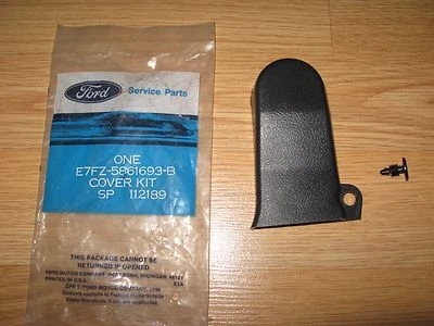 Cubierta lateral pivote trasero asiento Escort Lynx Ford 1987 88 89 E7FZ-5861693-B OEM NUEVO DE STOCK Foto 1 de 2