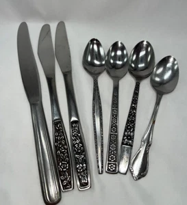 Mixed Lot of 7 Stainless Steel Silverware Floral Patterns Crafts Jewelry Making - Picture 1 of 3