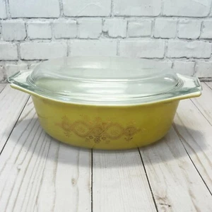 Vintage 1968 Pyrex Golden Wreath 1 1/2 Quart Oval Decorator Casserole Dish &Lid - Picture 1 of 8