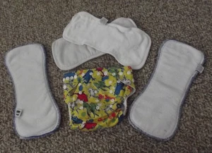 Lot Of One Size Best Bottom Diaper Cover and 4 Load Inserts - Picture 1 of 13