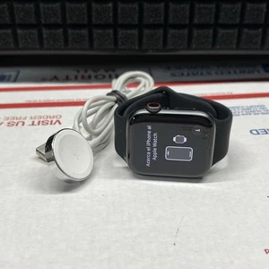 Apple Watch Series 6 44mm Cassa Alluminio Grigio Siderale GPS + Cellulare - Sbloccato - Foto 1 di 7