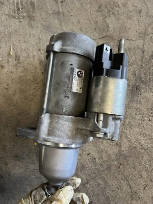 2012-2018 BMW 535i 640i 740i 3.0L N55 Engine Starter Motor  7631558 - Image 1 of 4