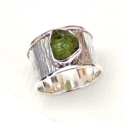 Peridot Gemstone Ring Handmade 925 Solid Sterling Silver Jewelry Ring Size SR14 - Image 1 of 4