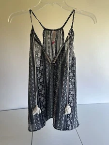 No Boundaries Women's Black White Print Tank Shear Size M - Picture 1 of 3