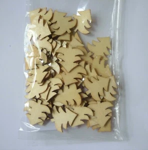 (0,03€/St.) 45 Bäume Holz 20x20mm basteln Tanne Herbst Winter - Bild 1 von 1