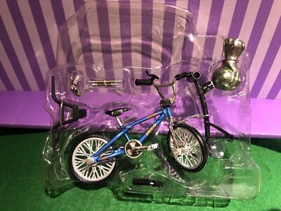 RARE Road Champs BXS SERIES-5 HARO BIKES All Die Cast Bikes 3 in 1 Trick Stick - Image 1 of 2