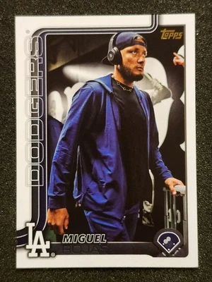 2025 Topps Update Miguel Rojas Golden Mirror Image Variation SP SSP Dodgers #166 - Image 1 of 2