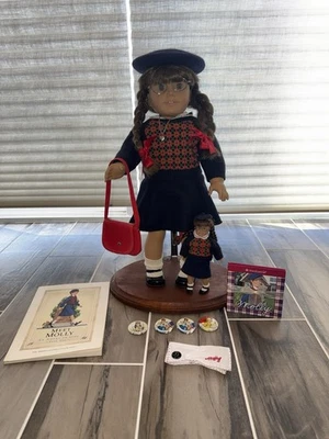 Muñeca American Girl Molly Pleasant Company NUNCA jugada solo exhibida Foto 1 de 4