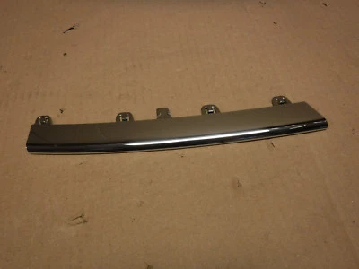 2005 2006 2007 2008 2009 Volkswagen Golf grille insert trim 1K5853651MUR - Изображение 1 из 4